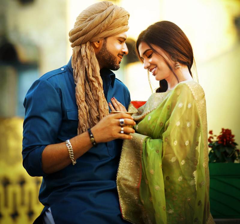 Afsana Khan’s Impactful & Gripping Song Bechari Featuring Karan Kundrra & Divya Agarwal Releases On Times Music
